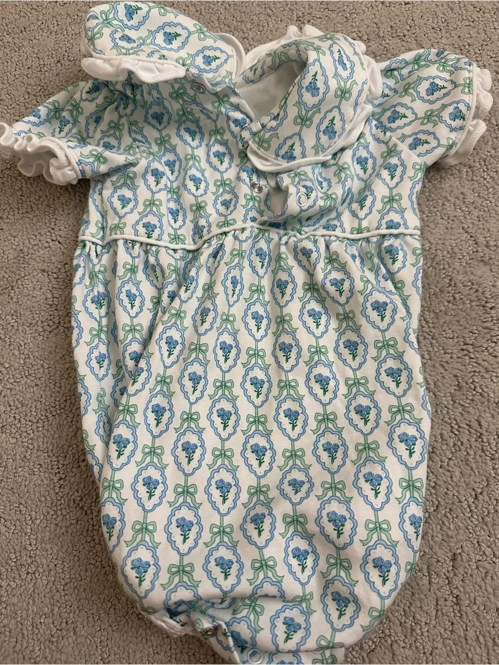 Lila And Hayes soft white